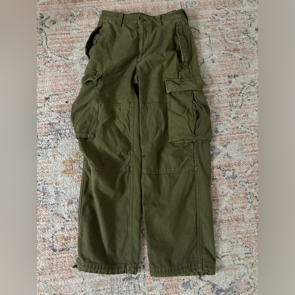 Aritzia TNA Cargo Pants